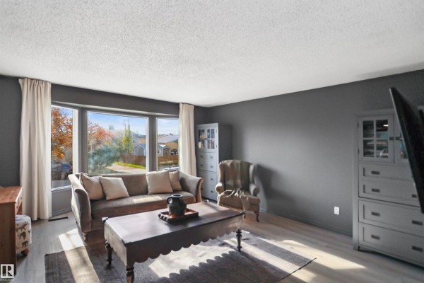 Bedroom 2 - 16 Wilson Dr, Devon, AB T9G1V6 Photo 5
