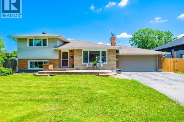 16 Woodmount Drive, St  Catharines, ON, photo 3