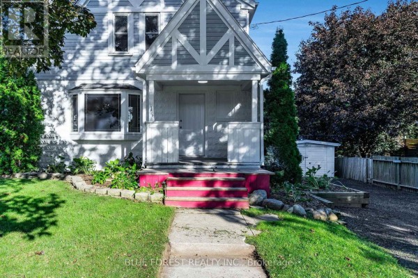 Family room - 16 York Street E, Chatham Kent, ON N0P2C0 Photo 3