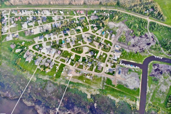 160-162 Peace River Av, Joussard, AB T0G1J0 Photo 5