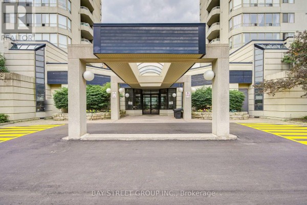 1607 - 160 Alton Towers Circle, Toronto, ON, photo 3