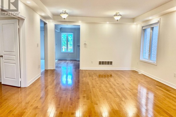 160 Chouinard Way, Aurora, ON L4G1B7 Photo 5