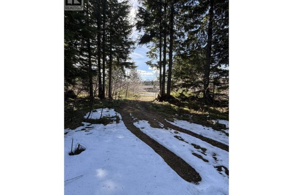 160 Elderberry Street, Kitimat, BC, photo 2
