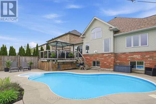 160 Festival Way, Hamilton, ON, photo 2