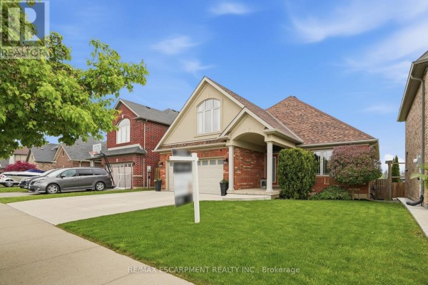160 Festival Way, Hamilton, ON, photo 3