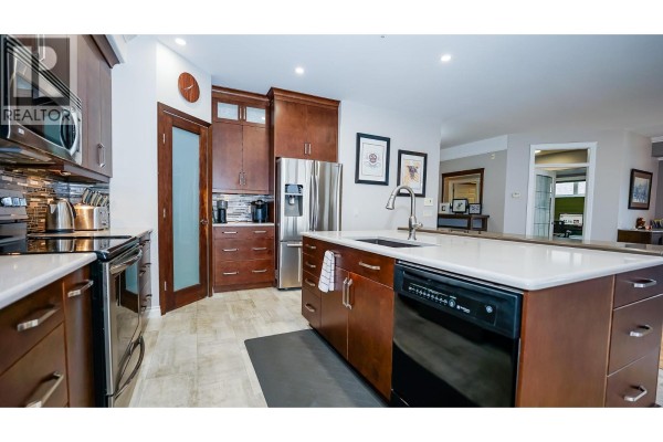 Primary Bedroom - 160 Harbourfront Drive Unit# 302, Salmon Arm, BC V1E3M3 Photo 5