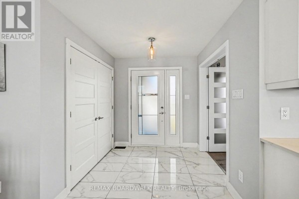 Bathroom - 160 Hybrid Street, Russell, ON K0A1W0 Photo 4