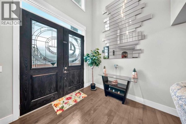 Foyer - 160 Kinniburgh Circle, Chestermere, AB T1X0P8 Photo 4