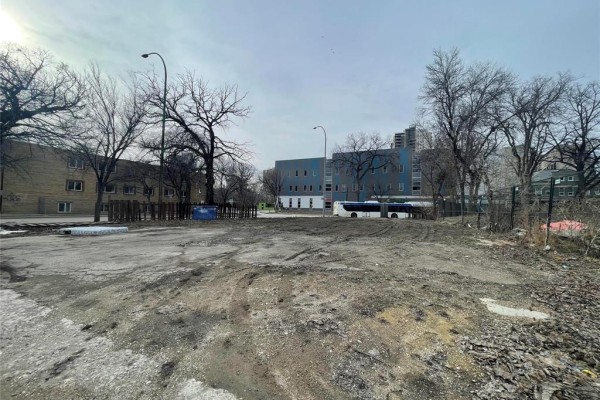160 Mayfair Avenue, Winnipeg, MB, photo 2