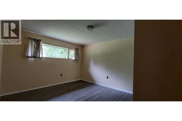 Primary Bedroom - 1600 Mackenzie 20 Highway, Hagensborg, BC V0T1H0 Photo 4