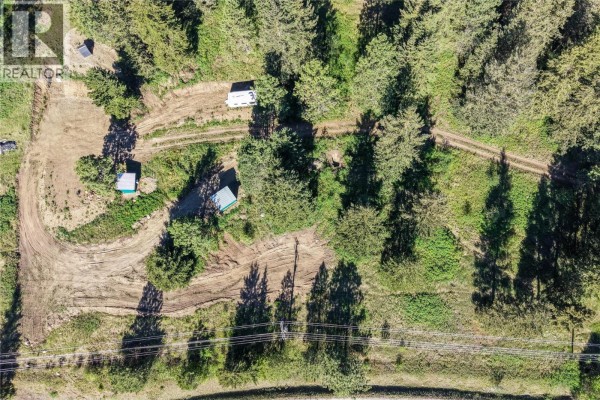 1600 Mountain View Avenue, Lumby, BC V0E2G0 Photo 4