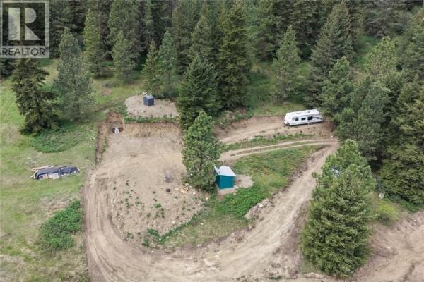 1600 Mountain View Avenue, Lumby, BC V0E2G0 Photo 5