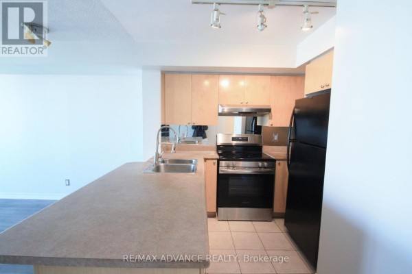 1601 - 1 Elm Drive W, Mississauga