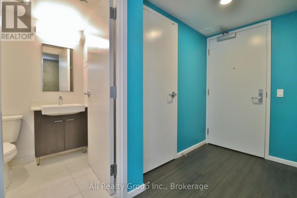 1601 - 105 Champagne Avenue S, Ottawa, ON K1S5E5 Photo 2