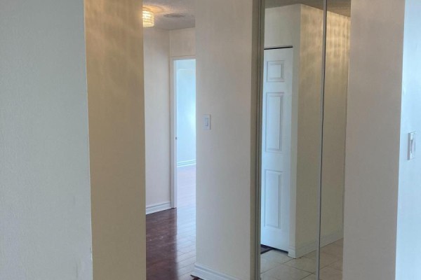 Dining room - 1601 - 133 Torresdale Avenue, Toronto, ON M2R3T2 Photo 3