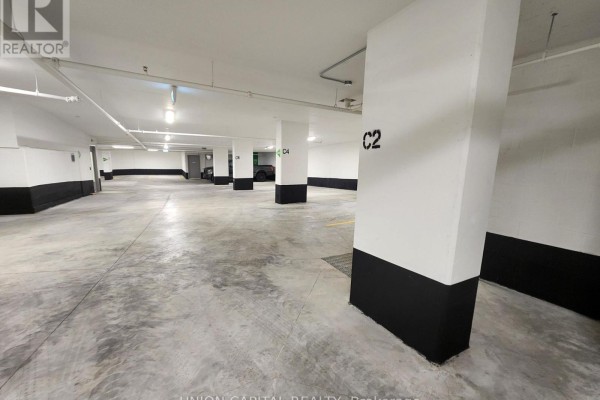1601 - 195 Mccaul Street, Toronto, ON M5T1W6 Photo 5