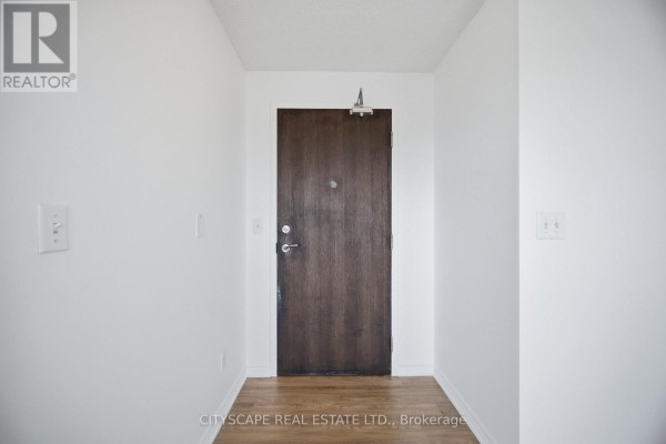 1601 - 215 Queen Street W, Brampton, ON L6W0A9 Photo 5
