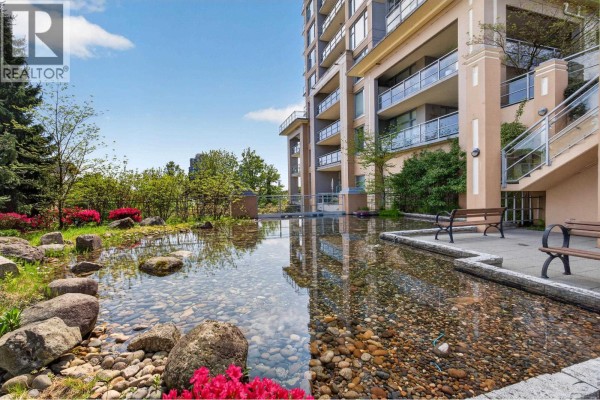 1601 280 Ross Drive, New Westminster, BC V3L0C2 Photo 4