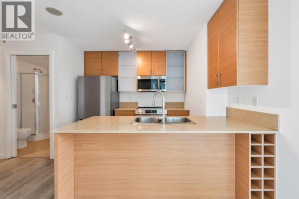 1601 928 Homer Street, Vancouver, BC V6B1T7 Photo 4
