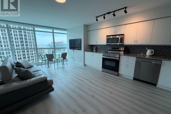 Kitchen - 1602 - 215 Fort York Boulevard, Toronto, ON M5V4A2 Photo 3
