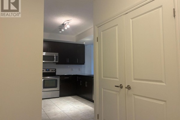 Kitchen - 1602 - 330 Ridout Street, London East, ON N6A0A7 Photo 3