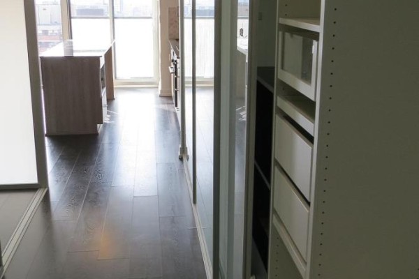 1602 - 426 University Avenue, Toronto, ON M5G1S9 Photo 3