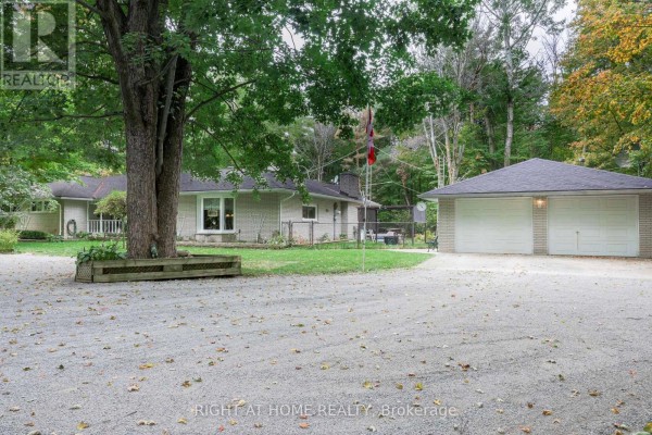 Laundry room - 1602 County 92 Road, Springwater, ON L0L1P0 Photo 2