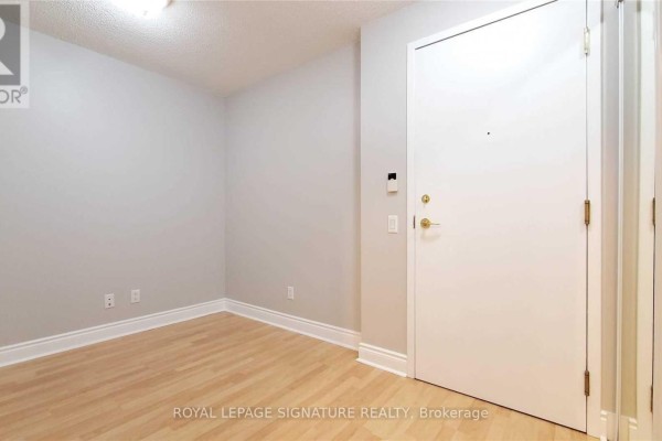 1603 - 10 Northtown Way, Toronto, ON M2N7L4 Photo 5