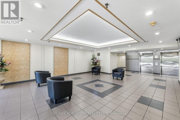 1603 - 400 Mclevin Avenue, Toronto, ON M1B5J4 Photo 5