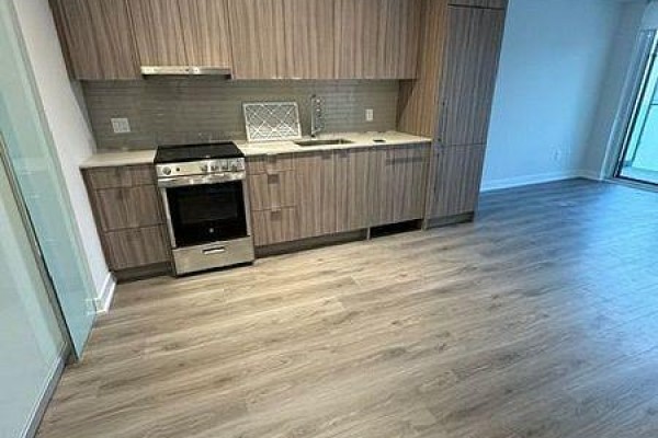 Kitchen - 1603 - 4130 Parkside Village Drive, Mississauga, ON L5B3M8 Photo 3