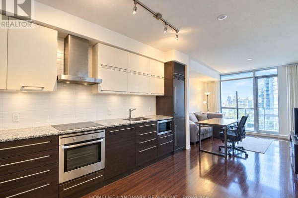 1603 - 770 Bay Street, Toronto
