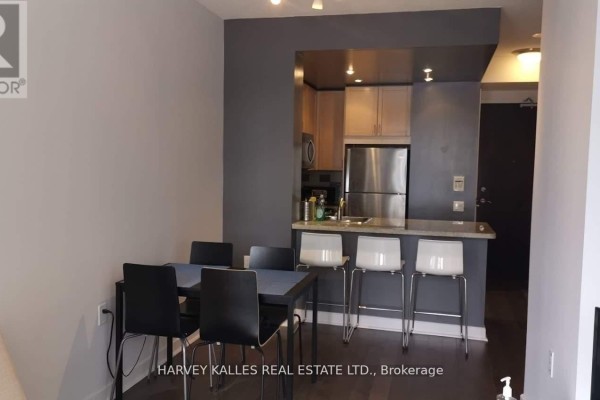 Kitchen - 1603 - 85 Bloor Street E, Toronto, ON M4W3Y1 Photo 3