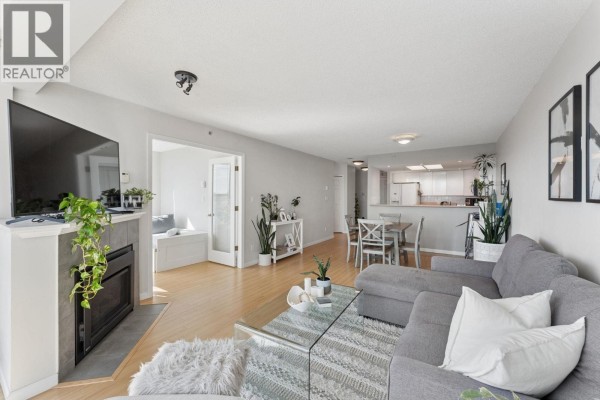 1603 1128 Quebec Street, Vancouver, BC V6A4E1 Photo 4