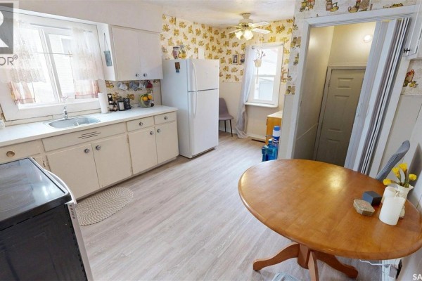 4pc Bathroom - 1603 13th Street W, Prince Albert, SK S6V3J9 Photo 5