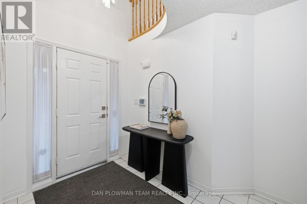 Media - 1603 Dellbrook Avenue, Pickering, ON L1X2N2 Photo 3