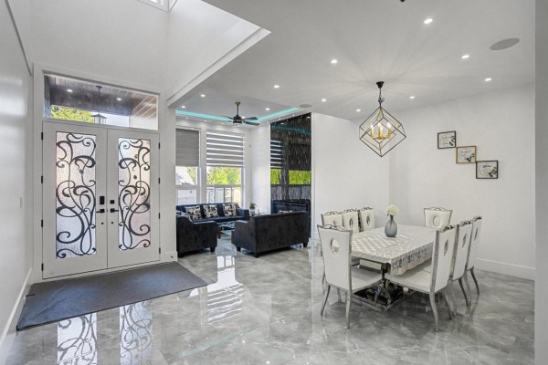 16035 10a Avenue, Surrey, BC V4A7W8 Photo 3