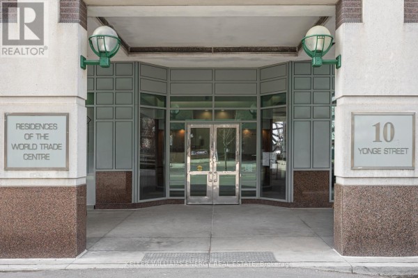 1604 - 10 Yonge Street, Toronto, ON, photo 2