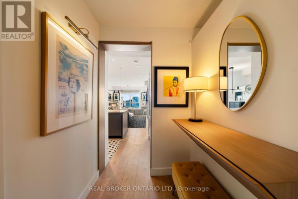 Kitchen - 1604 - 168 King Street E, Toronto, ON M5A4S4 Photo 3