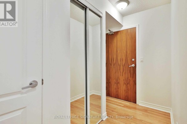 Primary Bedroom - 1605 - 1 Elm Drive W, Mississauga, ON L5B4M1 Photo 4