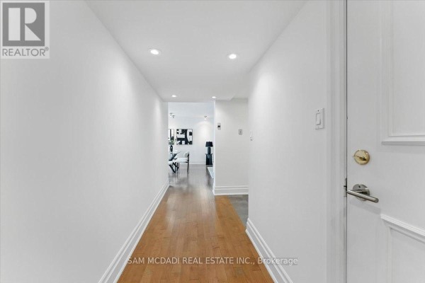 Bedroom - 1605 - 2045 Lake Shore Boulevard W, Toronto, ON M8V2Z6 Photo 4
