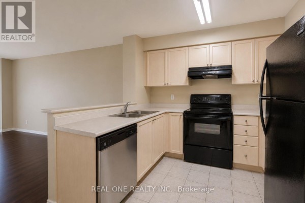 Kitchen - 1605 - 2545 Erin Centre Boulevard, Mississauga, ON L5M6Z9 Photo 3