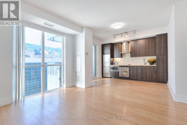 1605 - 300 Front Street W, Toronto, ON M5V0E9 Photo 2