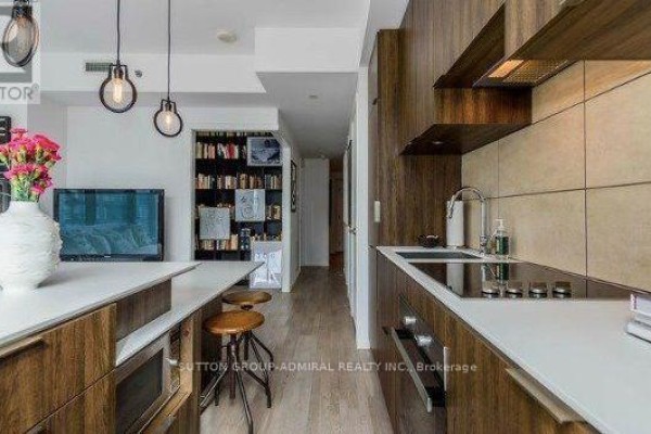 Den - 1605 - 5 St Joseph Street, Toronto, ON M4Y0B6 Photo 4