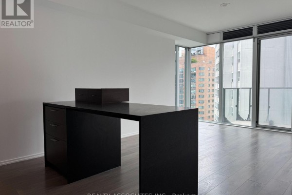 Primary Bedroom - 1605 - 75 St Nicholas Street, Toronto, ON M4Y0A5 Photo 4