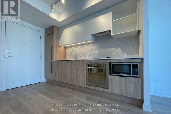 Living room - 1605 - 82 Dalhousie Street, Toronto, ON M5B1Y7 Photo 2