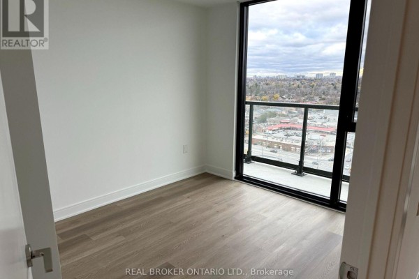 1605 - 86 Dundas Street E, Mississauga, ON L5A1W4 Photo 3