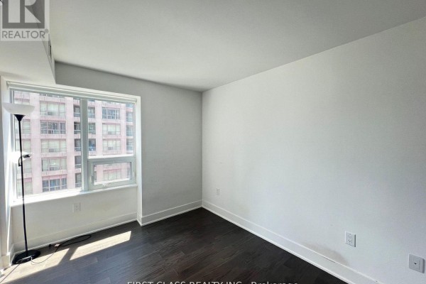 1605 - 955 Bay Street, Toronto, ON M5S0C6 Photo 4
