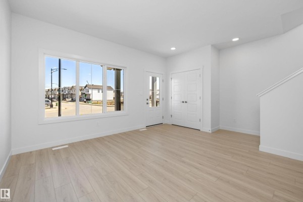Bedroom 2 - 1605 210a St Nw, Edmonton, AB T6M3E1 Photo 5