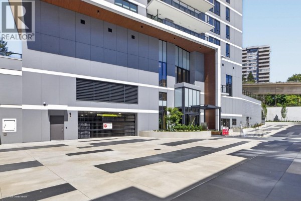 1605 2135 Springer Avenue, Burnaby, BC V5B0C1 Photo 4