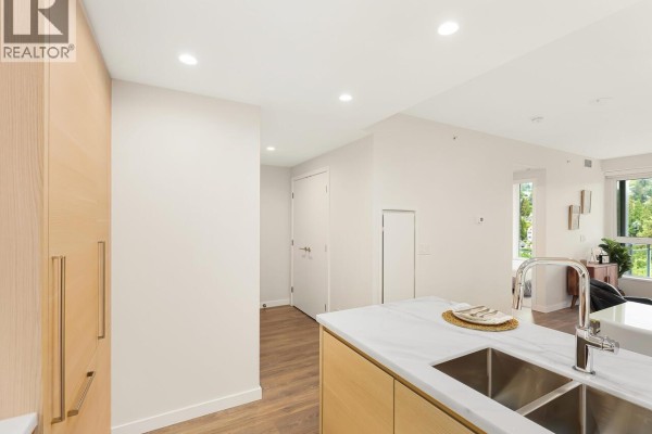 1605 308 Morrissey, Port Moody, BC V3H0M2 Photo 4